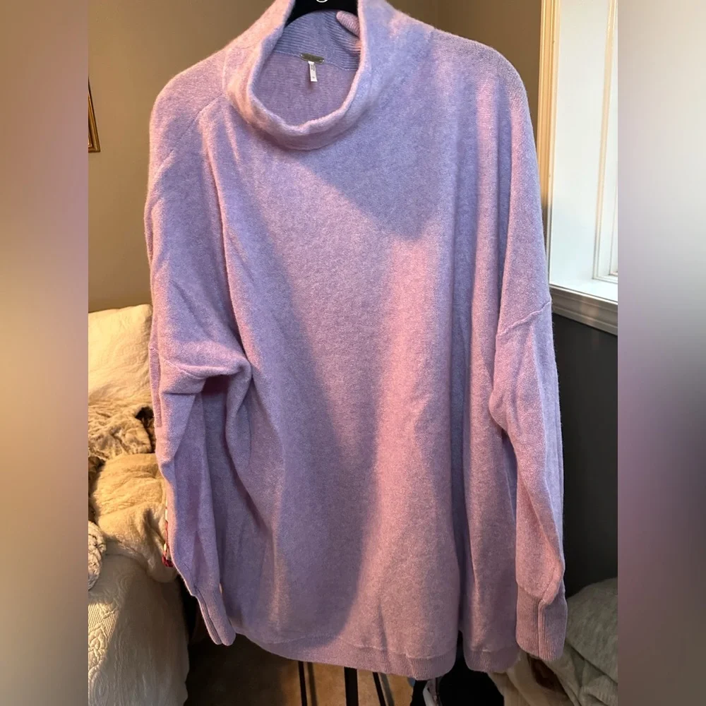 Free people, cashmere ottoman tunic, new with tags lavender size L